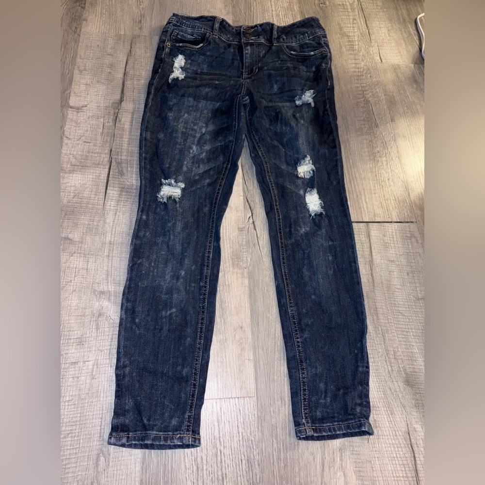 Vanilla Star Distressed Jeans